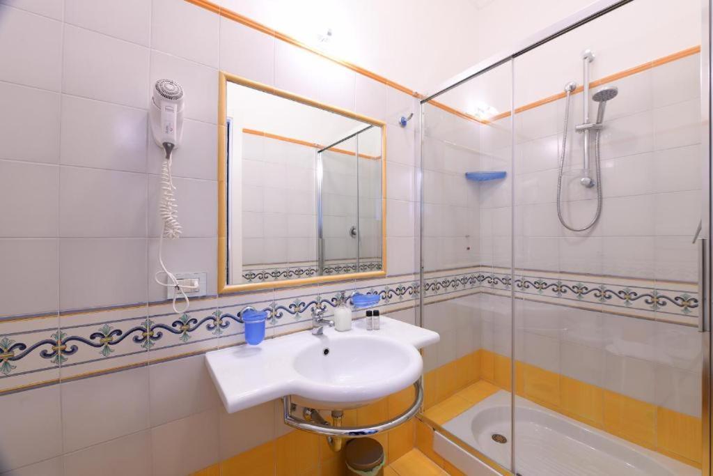 Casa Amalfi Centro Storico Apartment Bagian luar foto